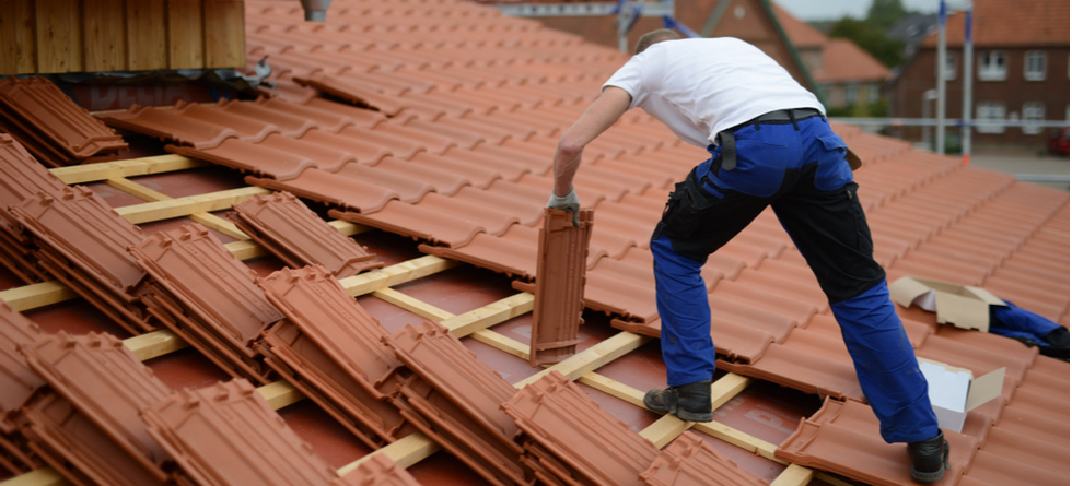 How-much-does-it-cost-to-replace-a-roof-on-a-4500-square-foot-house_